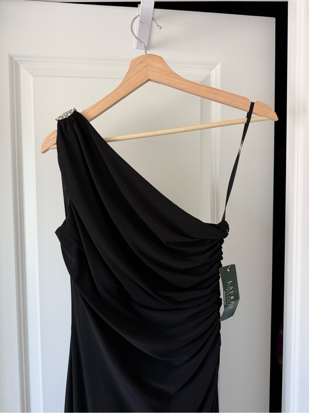 Ralph Lauren One-Shoulder Black Evening Gown With Slit - Picture 3 of 6